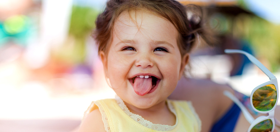 Toddler girl with sunglasses